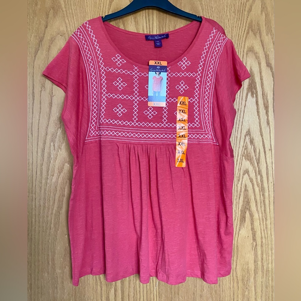 Gloria Vanderbilt Womens Embroidered Top New!